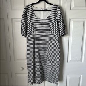 Ann Taylor - Ribbed Dress Black&White Stripe Short Sleeve Zipper Stretchy sz 14